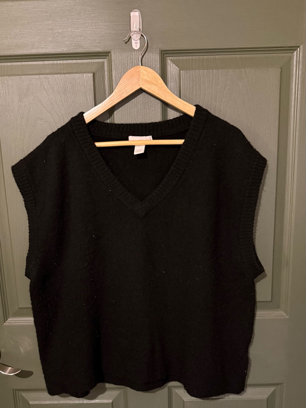 H&M Black V-Neck Oversized Sleevelesst Sweater Vest